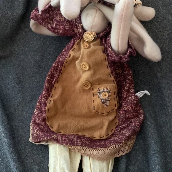 Primitive Rabbit with Bunny Felt Ears Well Made - Picture 4 of 7